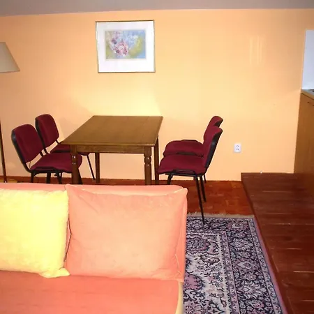 Schaumannuv Dvur 3* Karlovice (Moravia-Silesia)