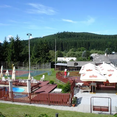 Pensión Schaumannuv Dvur 3*